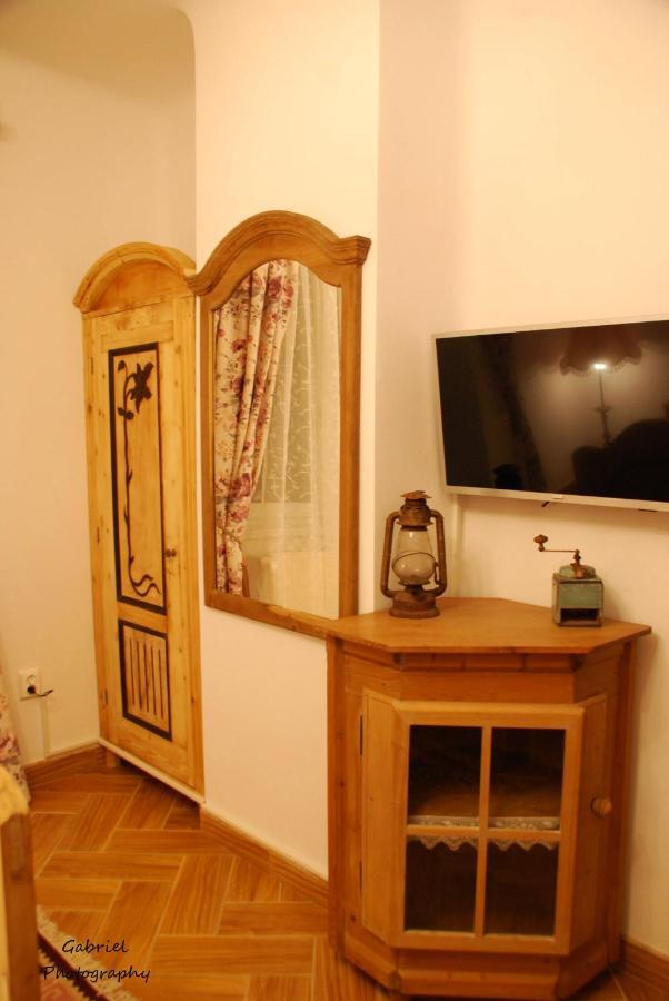 Bed and Breakfast Casa Szabo Sighişoara Esterno foto