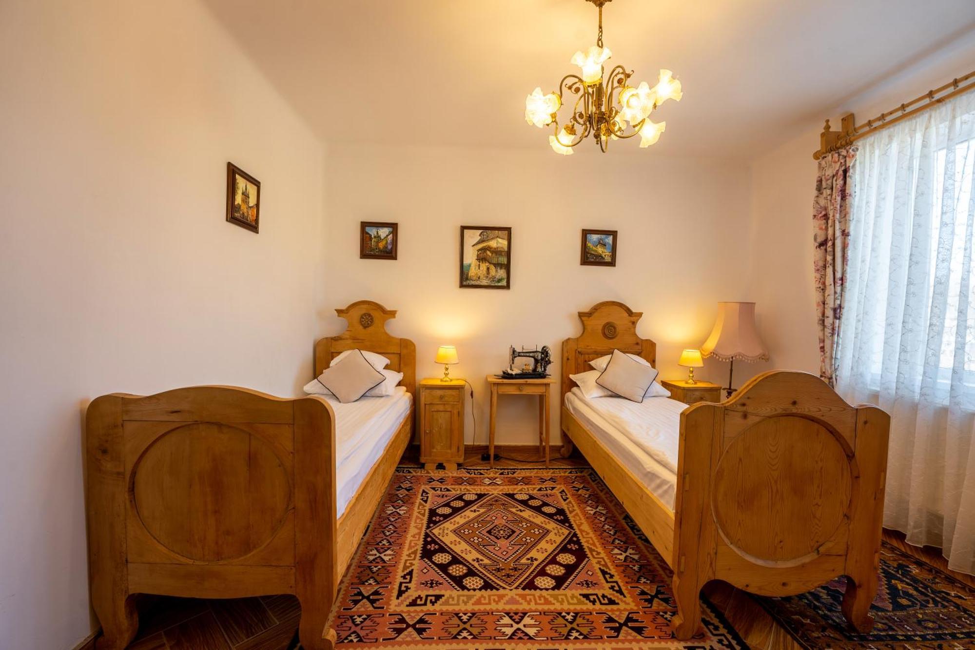 Bed and Breakfast Casa Szabo Sighişoara Esterno foto